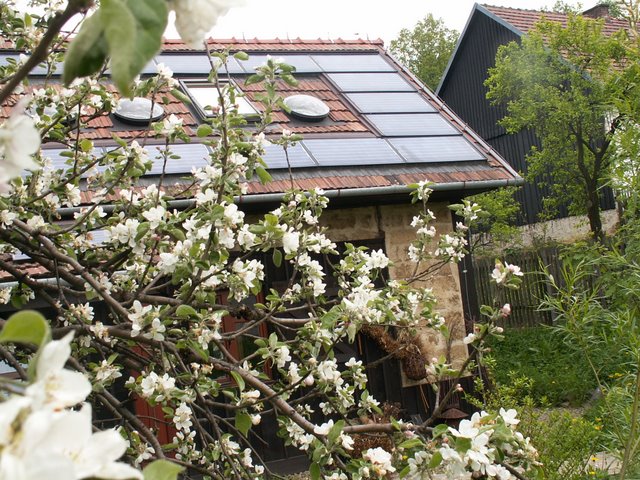 ENERGOOSZCZĘDNY DOM: nowoczesne i energooszczędne systemy grzewcze dla domu jednorodzinnego Domy z gliny i słomy